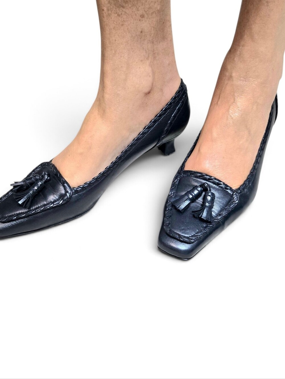 Stuart Weitzman Barclo Navy Pumps. 8M - Picture 14 of 16